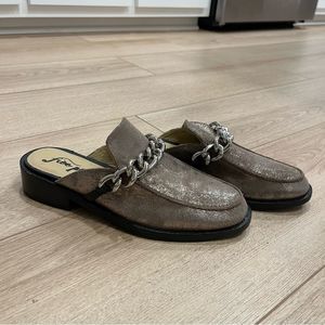 NEW Free People Vida Tan Metallic Chain Leather Mules Women’s Size 36